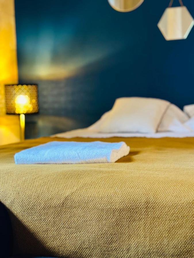 Appartement T1 Bis Of Character With Mezzanine In Old Tours